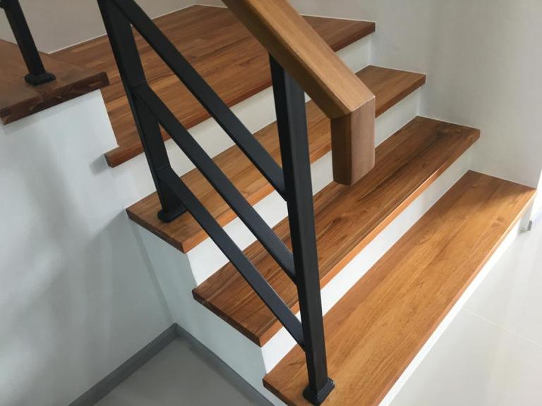 Quel type d'escalier métallique choisir pour un intérieur à Brumath ?
